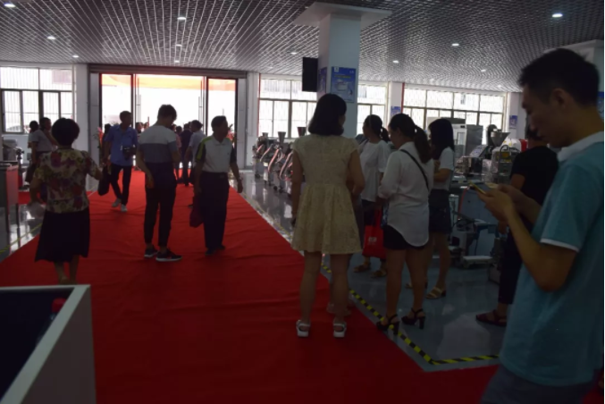 5b820a32097eb.png 4.png